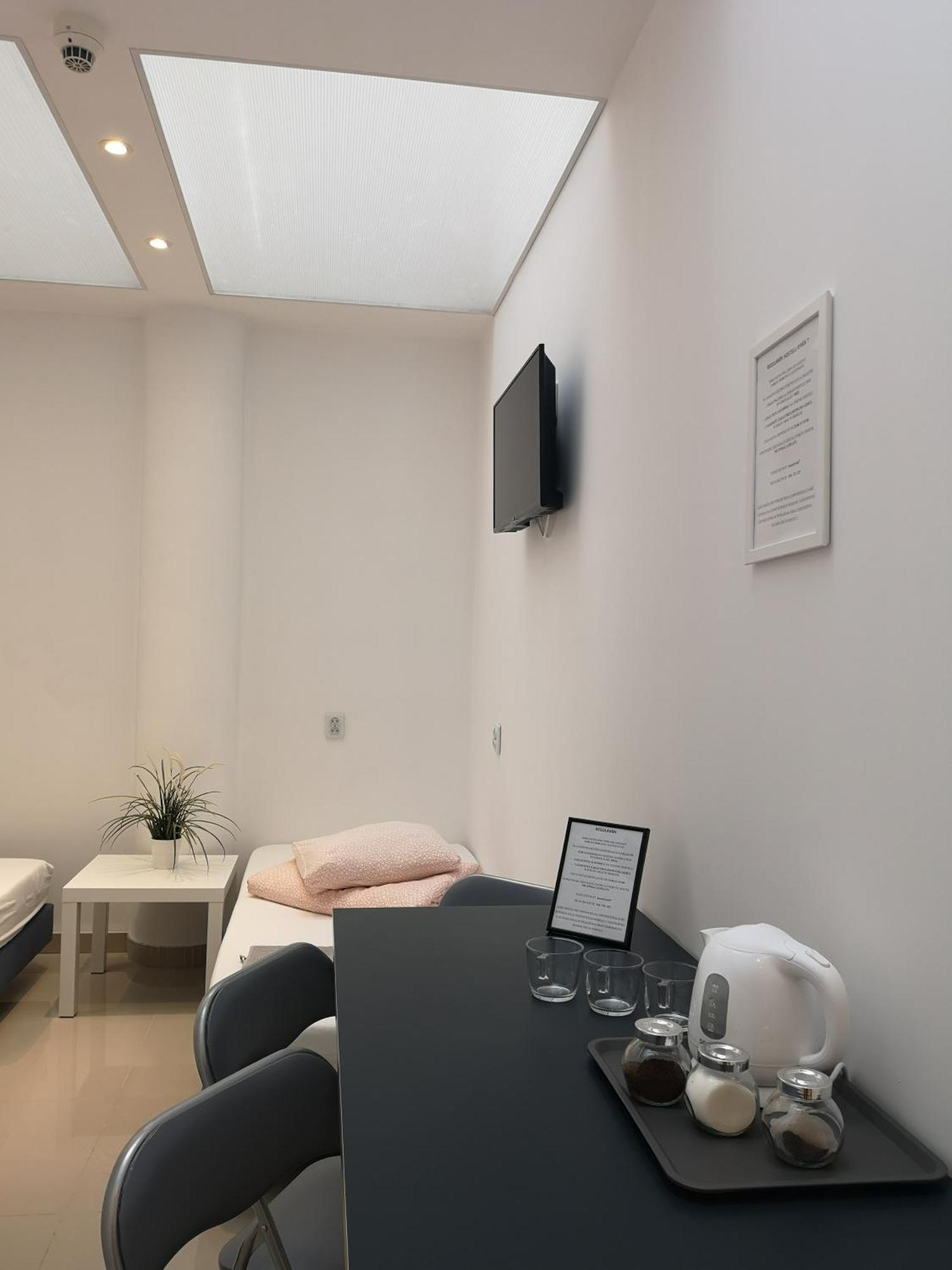 Hostel Kamienica Rynek 7 Катовіце Екстер'єр фото