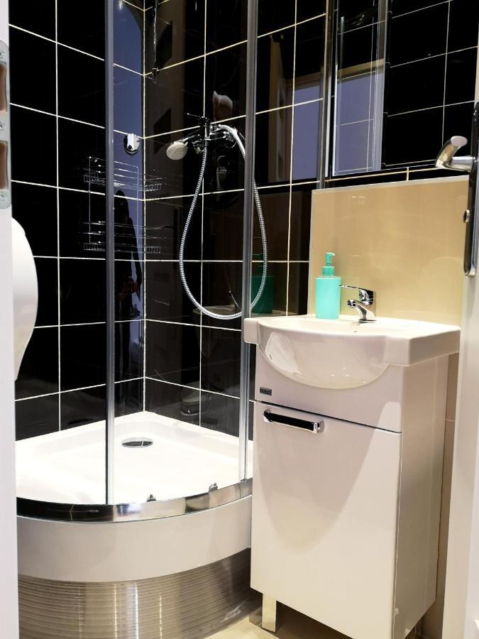 Hostel Kamienica Rynek 7 Катовіце Екстер'єр фото